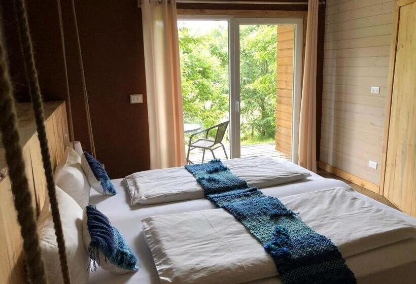 اتاق استاندارد سه نفره, Elementos Eco Lodge