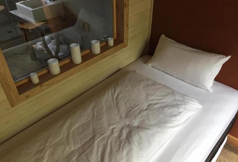 اتاق خانوادگی, Elementos Eco Lodge