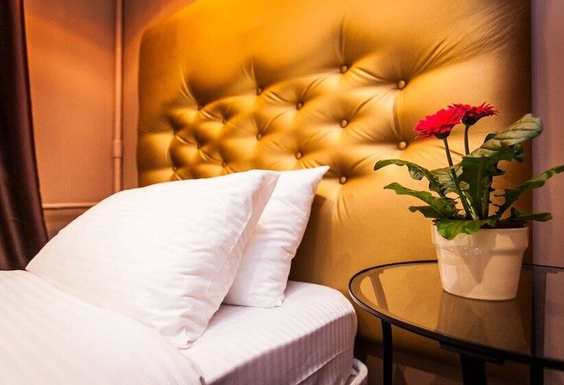 חדר סטנדרט, Leo