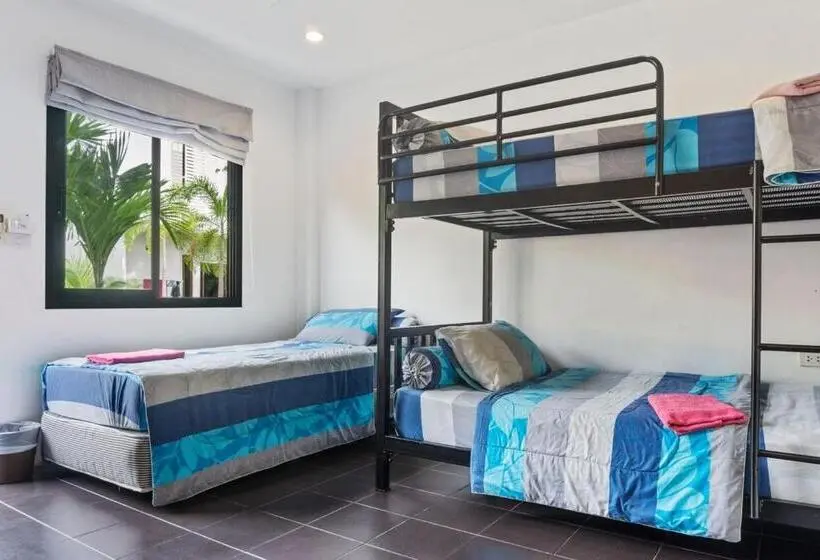 Standard Triple Room, Samui Backpacker