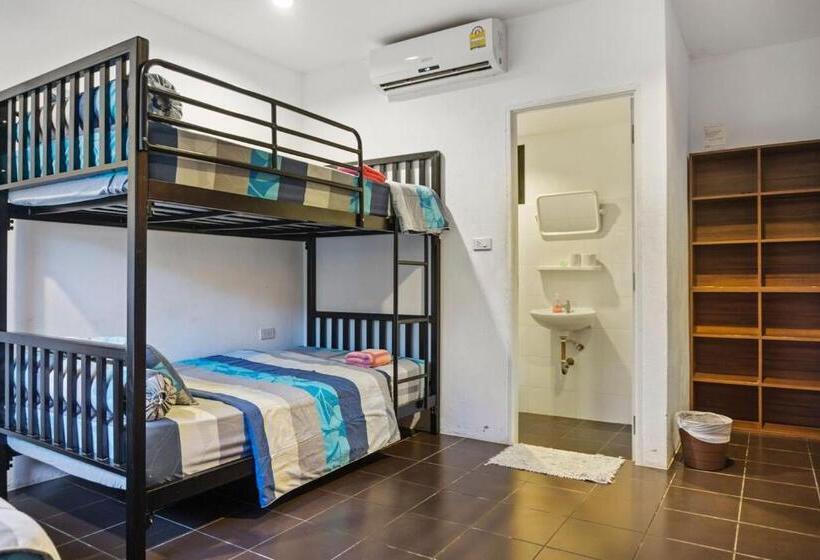 اتاق استاندارد سه نفره, Samui Backpacker