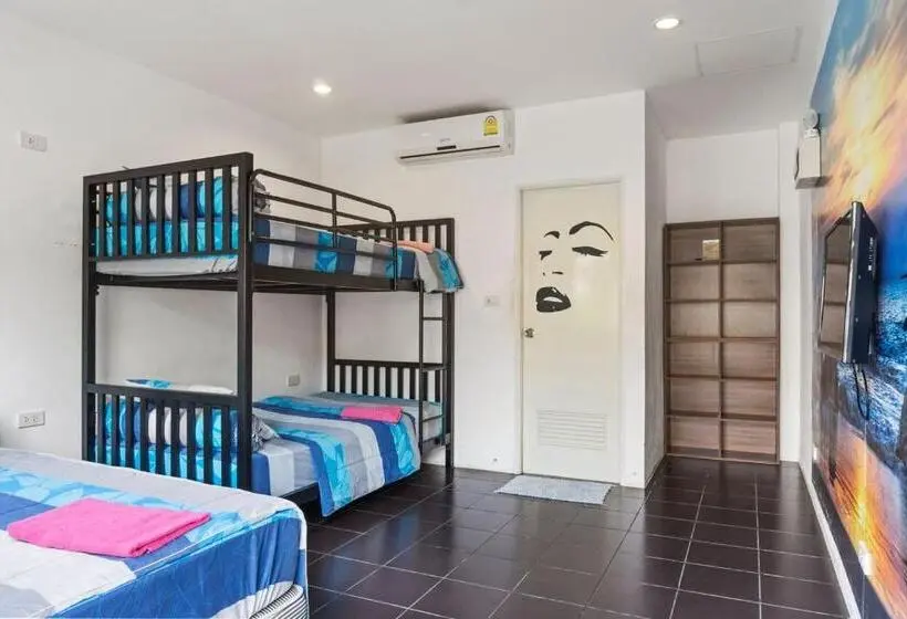Standard Triple Room, Samui Backpacker