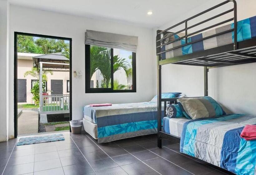 اتاق استاندارد سه نفره, Samui Backpacker