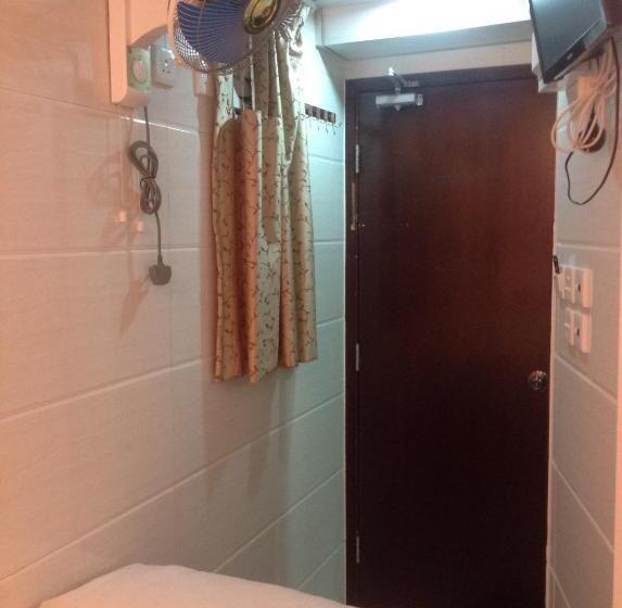 اتاق استاندارد یک نفره, New Euro Asia Guest House