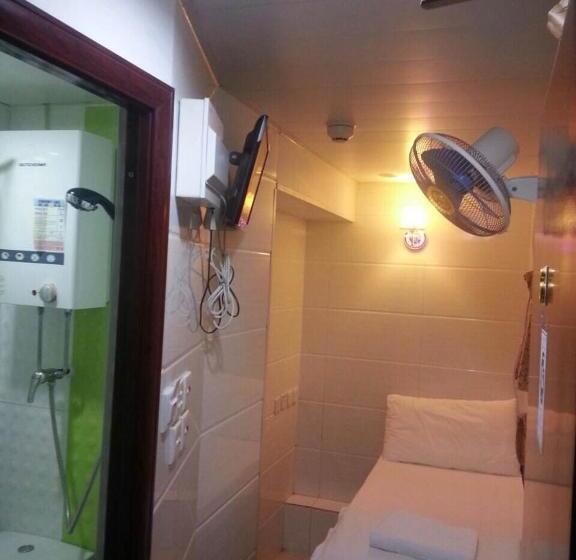 اتاق استاندارد یک نفره, New Euro Asia Guest House