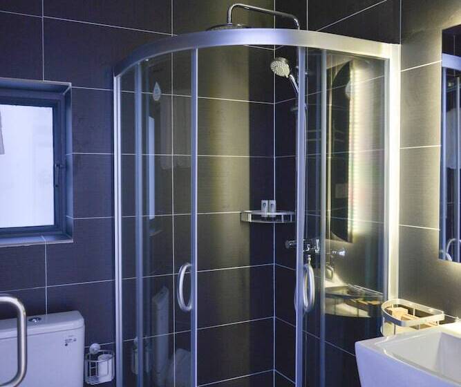 スーペリアールーム, Yo Yo House