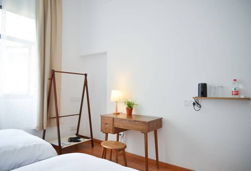 コンフォートルーム, Yo Yo House