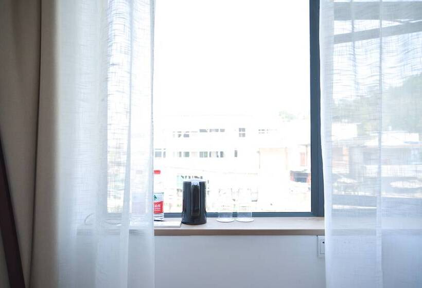 スーペリアールーム, Yo Yo House