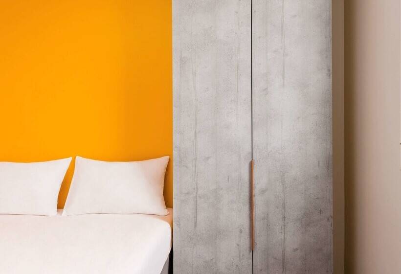 חדר סטנדרט לשלושה, Ibis Budget Châteauthierry