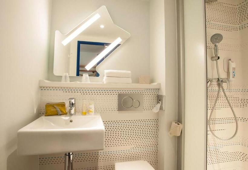 חדר סטנדרט לשלושה, Ibis Budget Châteauthierry