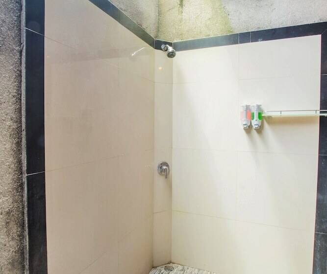 スタンダードルーム, The Syron Huts Lembongan