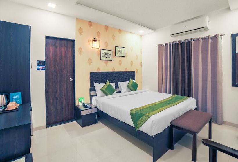 اتاق استاندارد, Treebo Chalets, Nagpur Airport