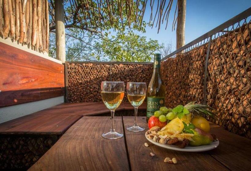 اتاق استاندارد, Etosha Village