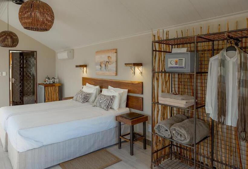 اتاق استاندارد, Etosha Village