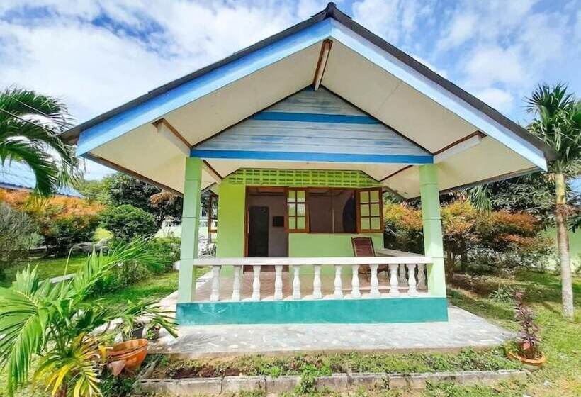 Standard Bungalow Trädgårdsutsikt, T And T House