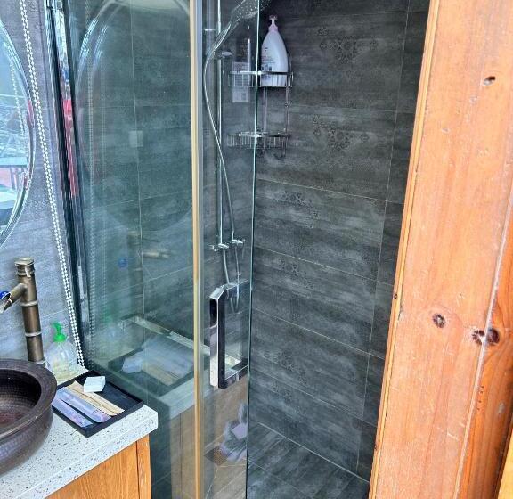 חדר סופריור עם מיטת קינג, Begonia Flowers Guesthouse