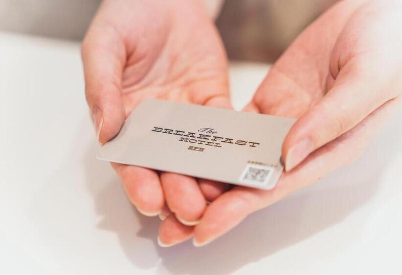 اتاق استاندارد سه نفره, The Breakfast Hotel Marche Ishigaki Island