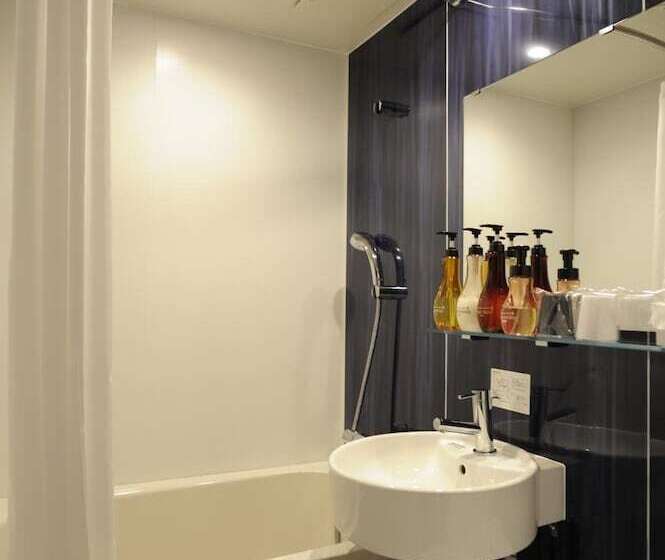 اتاق استاندارد سه نفره, The Breakfast Hotel Marche Ishigaki Island