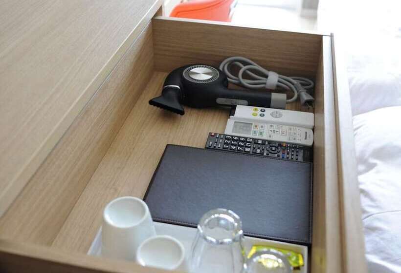 Номер Стандарт Трехместный, The Breakfast Hotel Marche Ishigaki Island