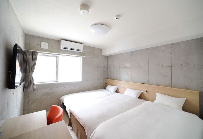 اتاق استاندارد سه نفره, The Breakfast Hotel Marche Ishigaki Island