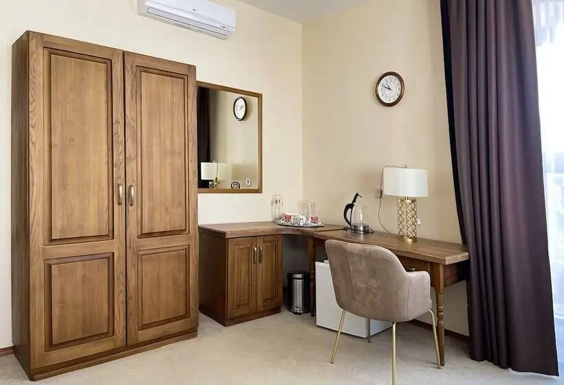 スタンダードスタジオ, Otel Ulan Ude