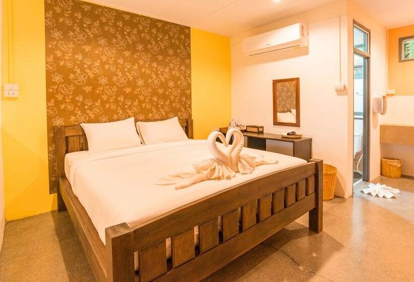 اتاق استاندارد سه نفره, Aonang Privacy Resort