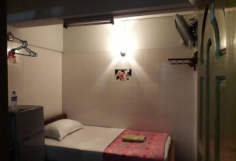 اتاق استاندارد یک نفره, Chan Myae Guest House