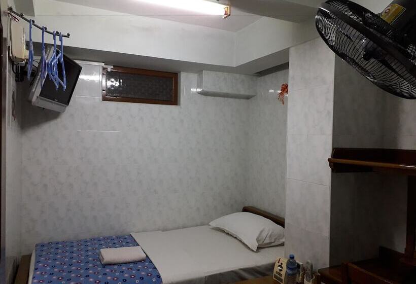 اتاق استاندارد یک نفره, Chan Myae Guest House