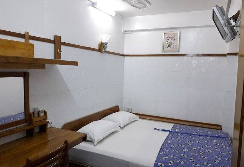 اتاق استاندارد با سرویس بهداشتی مشترک, Chan Myae Guest House