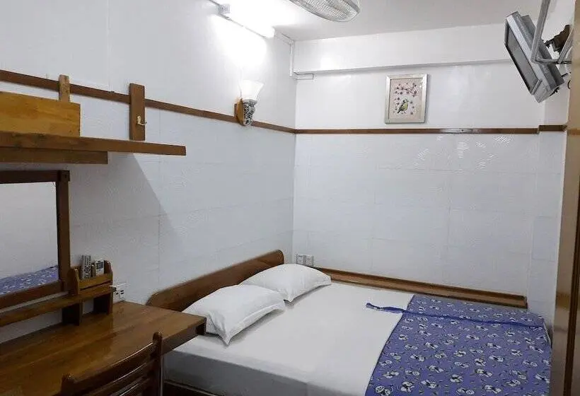 اتاق استاندارد با سرویس بهداشتی مشترک, Chan Myae Guest House