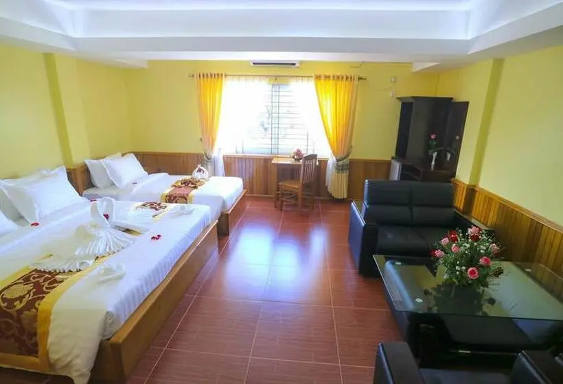 اتاق خانوادگی, Golden Gum Kino Hotel Nyaung Shwe