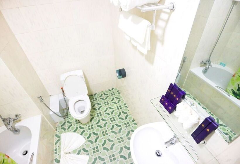 اتاق سوپریور, Golden Gum Kino Hotel Nyaung Shwe