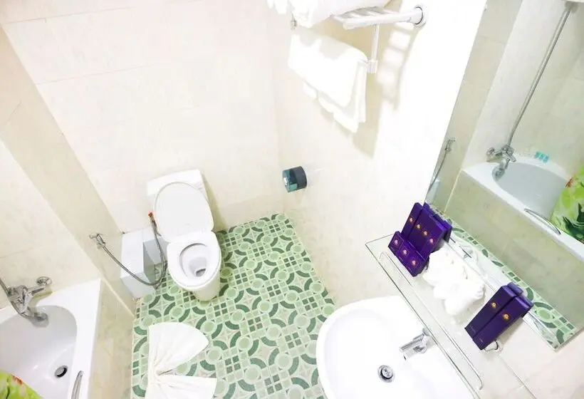 اتاق سوپریور, Golden Gum Kino Hotel Nyaung Shwe