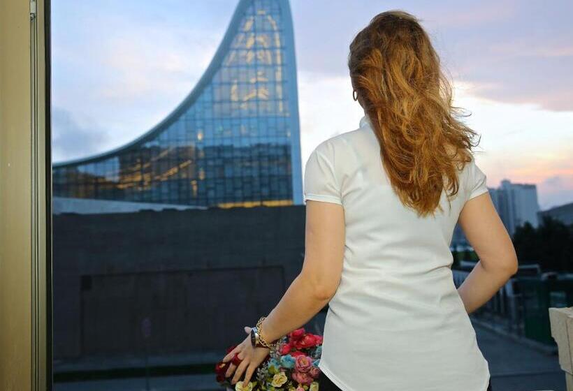 اتاق سوپریور خانوادگی, Rusel