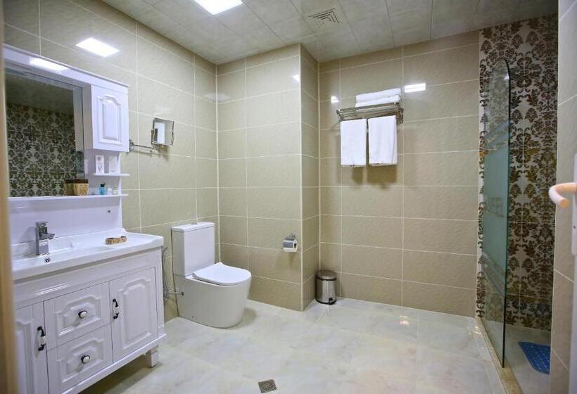 آپارتمان 1 خوابه, Rusel