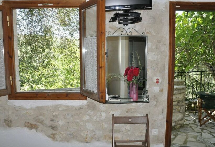 スタンダードルーム, Adamantia