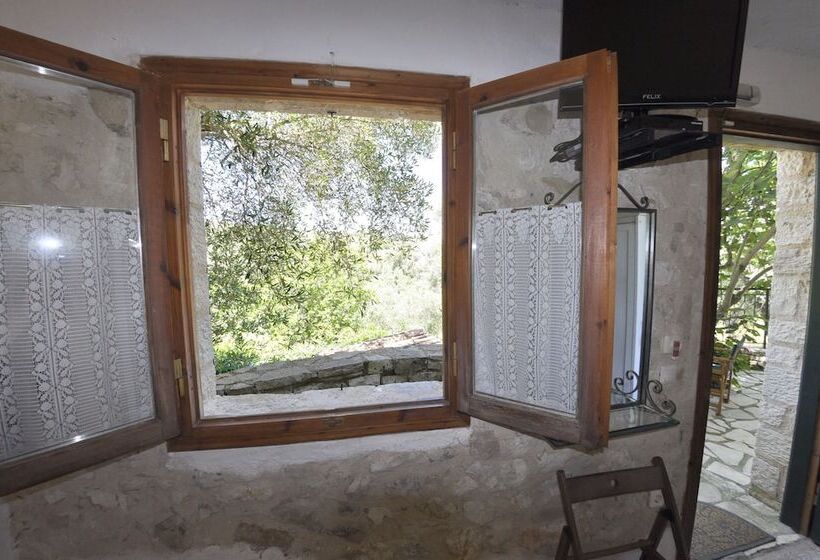 スタンダードルーム, Adamantia