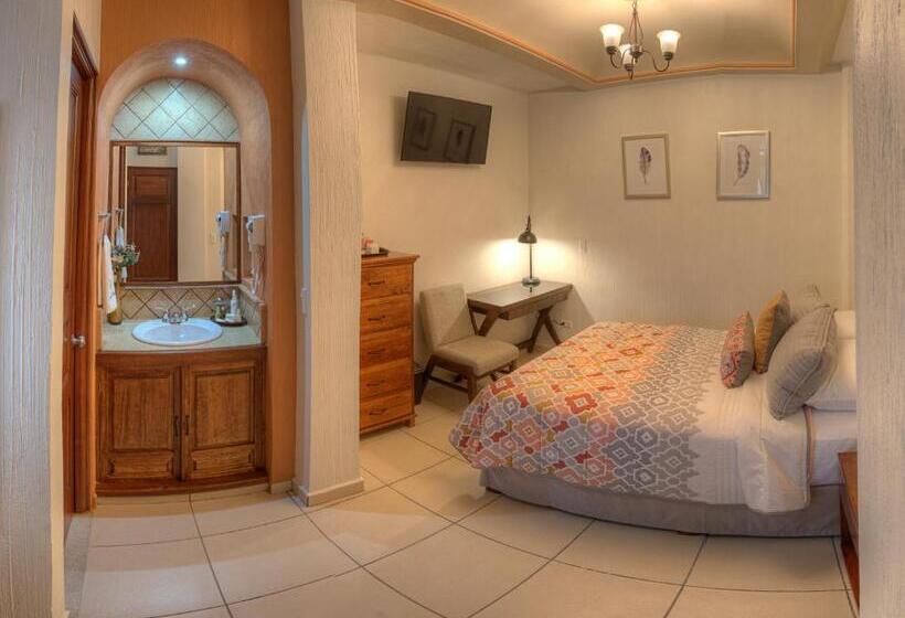 اتاق عادی, Santa Paula