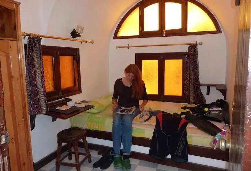اتاق استاندارد یک تخته با سرویس بهداشتی مشترک, Inmo Divers Home