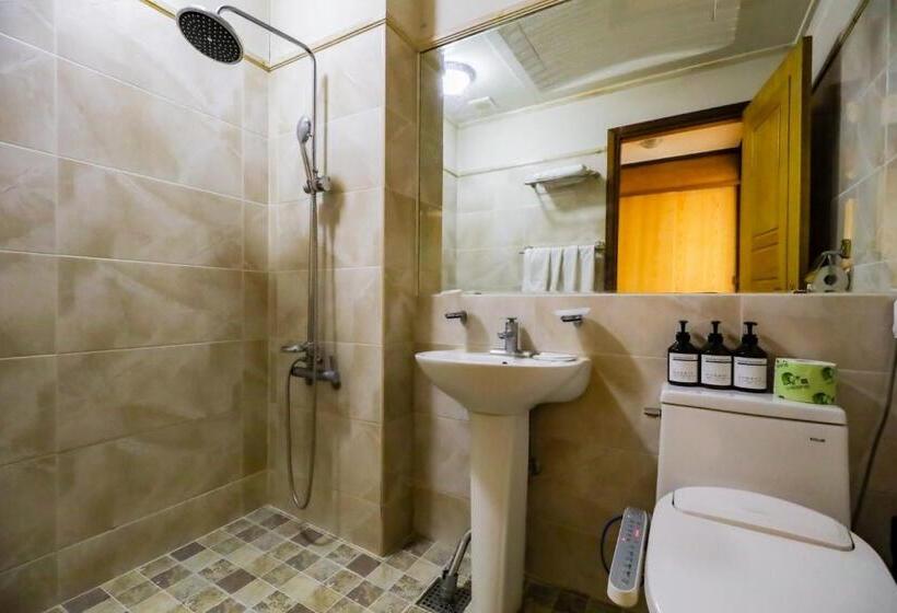 스탠다드 룸, Newvera