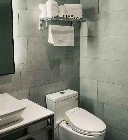 Deluxe Suite King Bed, Amigo Hotel Miri