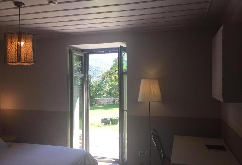 סוויטת ג'וניור עם טרסה, Apeiros Chora Hotel, Zagori