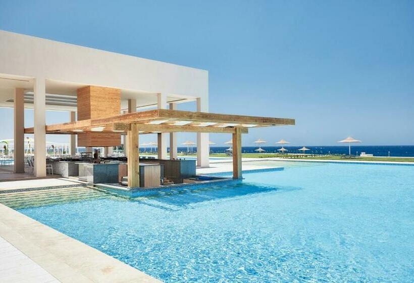 اتاق سوپریور خانوادگی با چشم‌انداز دریا, Jaz Elite Maraya Resort