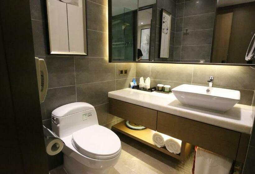 غرفة ديلوكس سرير كينج, Lake View