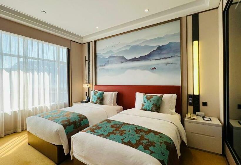 غرفة ديلوكس, Lake View