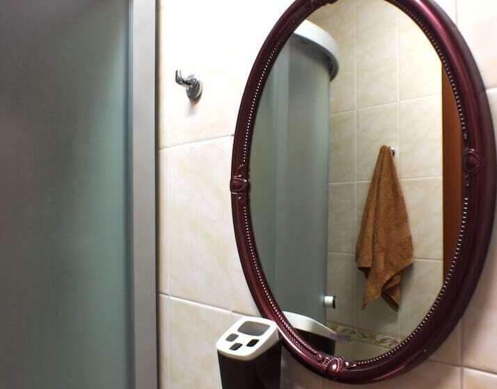 غرفة قياسية, Na Donbasskoy