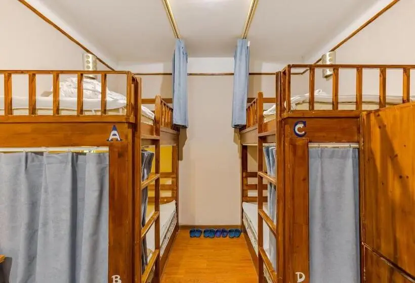 ルームシェアのワンベッド, Huangshan Oldstreet International Youth Hostel