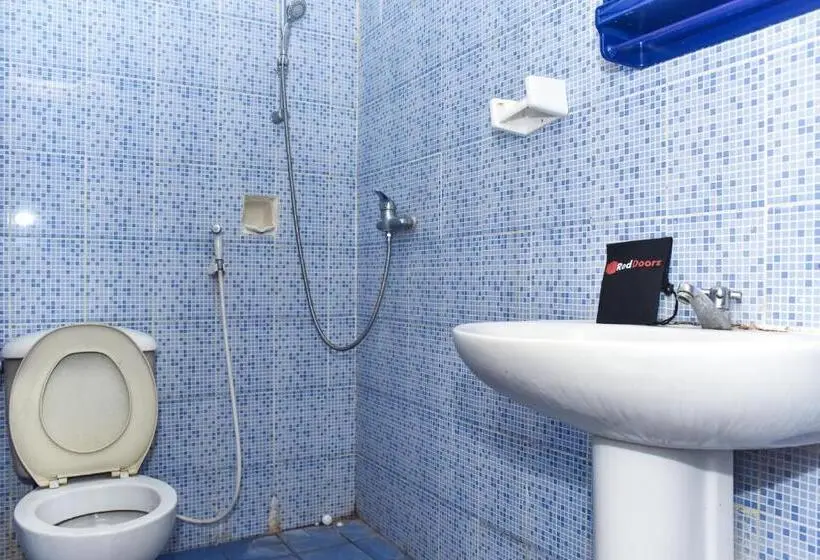 デラックスルーム, Reddoorz Plus @ Tirta Kencana