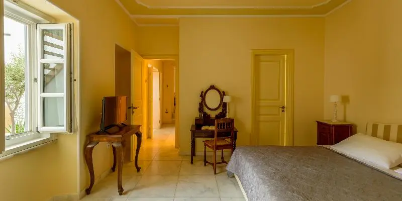 デラックスルーム, Reddoorz Plus @ Tirta Kencana