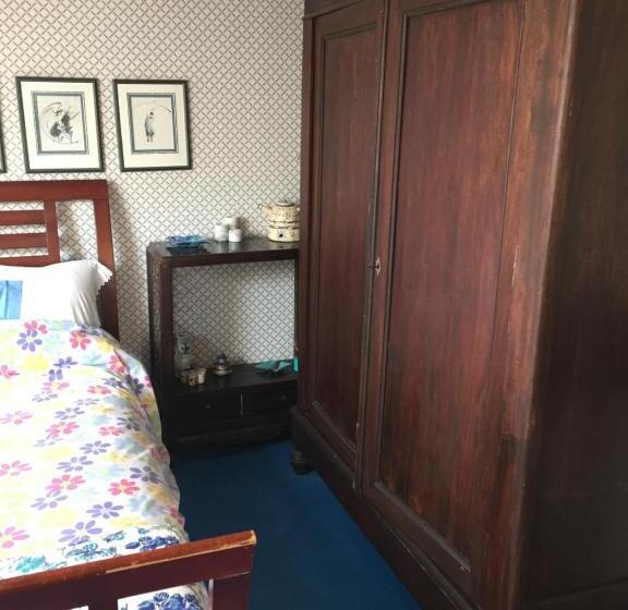 房顶倾斜的标准房间, Manoir Des Cavaliers Bnb